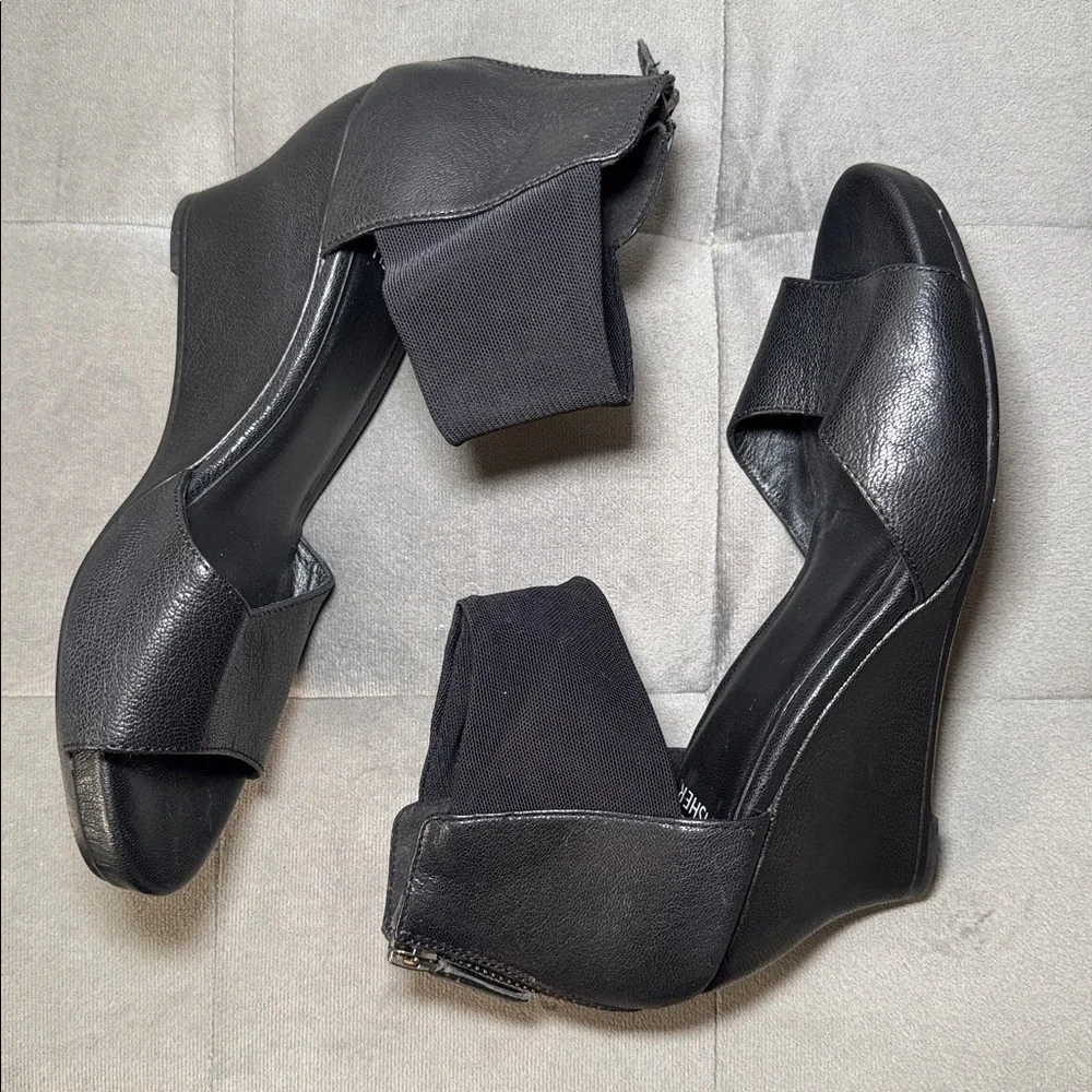 Eileen Fisher Corona Mid-Wedge Black LeatherSandals Size 6.5 NWOT
